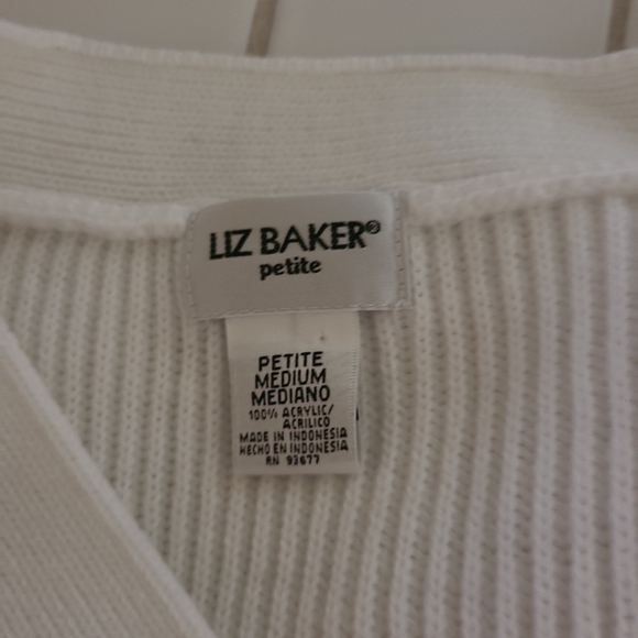 LIZ BAKER VINTAGE WHITE BUTTON DOWN SWEATER, SIZE M, PETITE - Picture 10 of 10